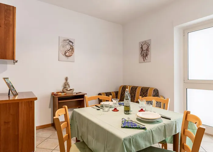 Guest Host - Il Loto