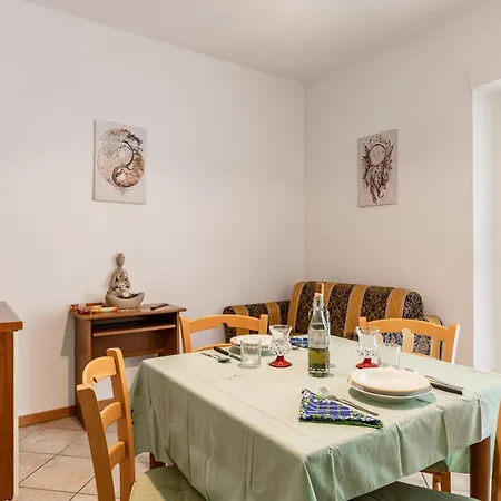 Guest Host - Il Loto