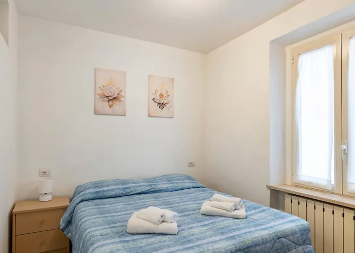 Guest Host - Il Loto Appartement *